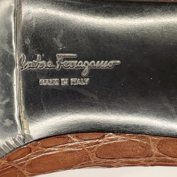 Womens Salvatore Ferragamo 7B Brown Croc-Embossed Chunky 3" Heels Gold Chain - Picture 11 of 12